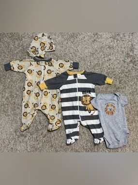NB Safari Baby Bundle 5pc Lion Sleepers Onesie Hat Mittens